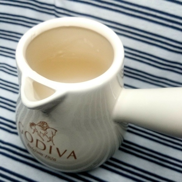 Godiva Chocolate Cream Ceramic Pitcher Pour Pot - Picture 2 of 5